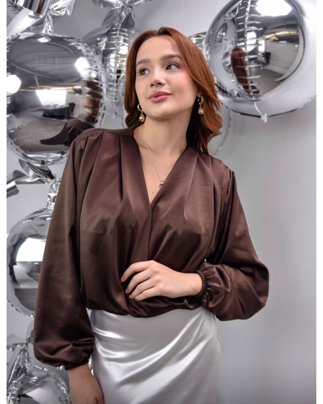 Blusa Manga Globo Satín Cruzada 'Glamour' Belki