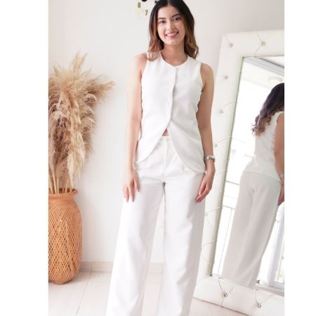 Conjunto sastre de dos piezas: chaleco forrado con botones y pantalón wide leg en Lino Noche de Viena. Tallas S a XL. Jessi Boutique.