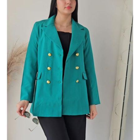 Blazer sastre para mujer en lino con forro interno y botones dorados. Chaqueta elegante disponible en colores rosa, azul celeste, beig