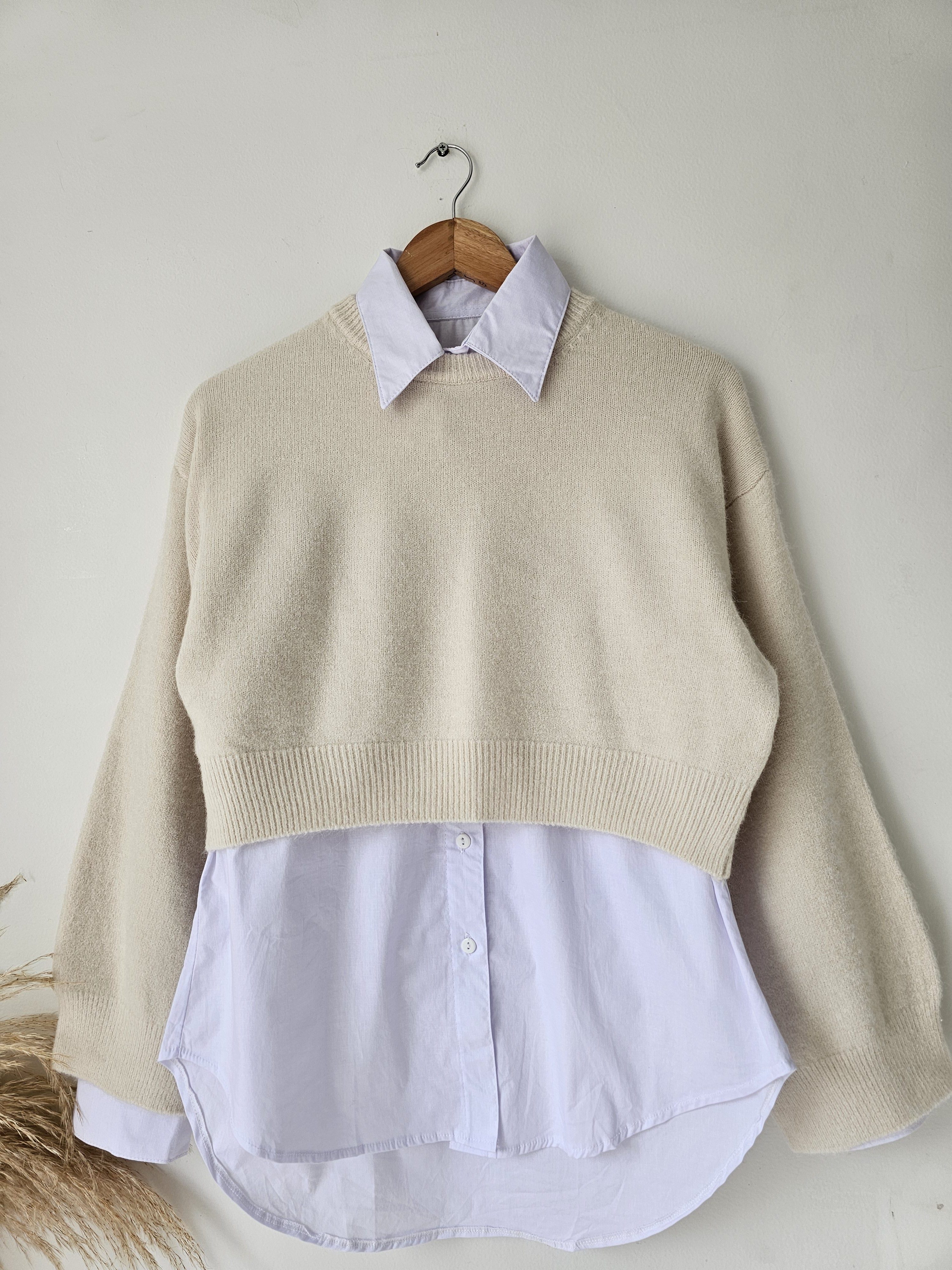 Saco tejido para mujer con diseño de rombos. Suéter de punto suave cuello redondo. Saco de hilo grueso para invierno o clima frío. Moda femenina Jessi Boutique
