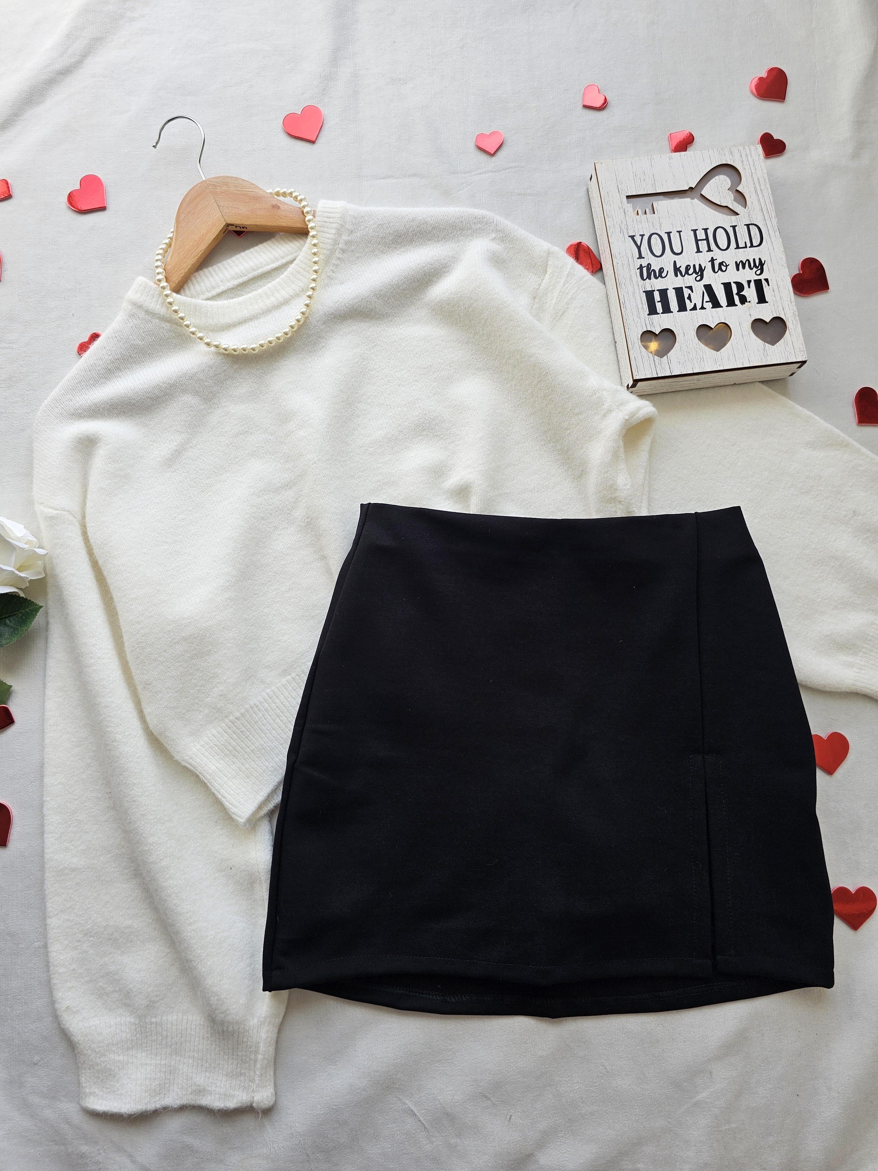 Saco tejido para mujer con diseño de rombos. Suéter de punto suave cuello redondo. Saco de hilo grueso para invierno o clima frío. Moda femenina Jessi Boutique